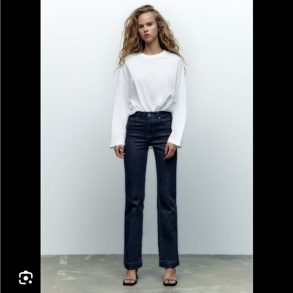 NWT- Zara Mini Flare Jeans - Picture 1 of 14